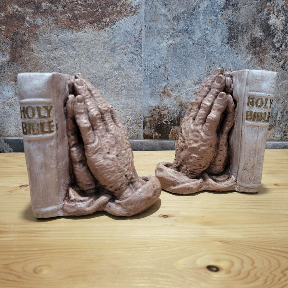 VTG Praying Hands on a Bible Bookends Set of 2